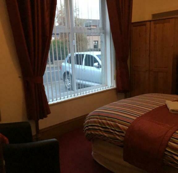 پانسیون Broomlea Guest House