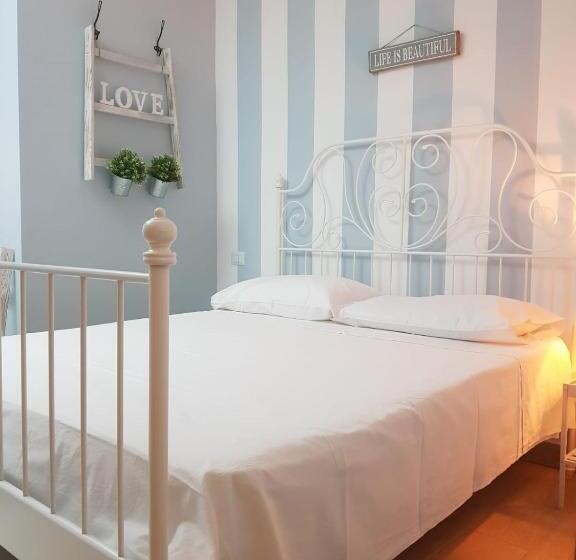 تختخواب و صبحانه Hercules House   Il Riposo Degli Eroi