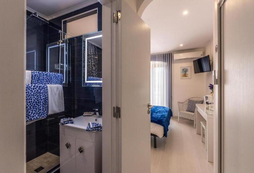 تختخواب و صبحانه Suites @ Portarade