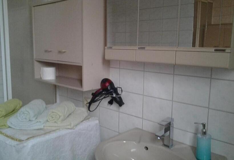 צימר Zur Alten Eiche