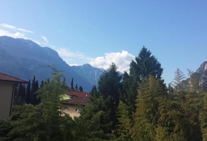 پانسیون Eagle Rooms