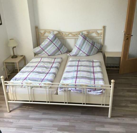 פנסיון Restaurant Normandie