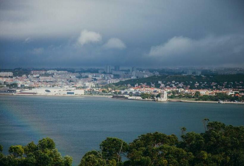 تختخواب و صبحانه Olá Belém! Cozy Windmill, Stunning Views To Lisboa