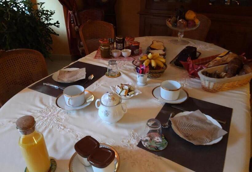 민박 Sous Les Remparts