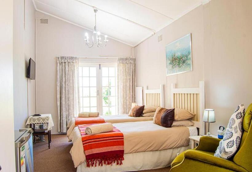 Dunroamin Bed And Breakfast