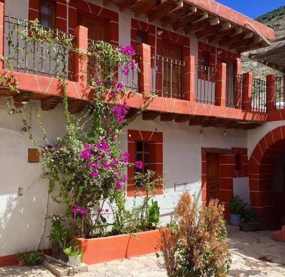 هتل Hacienda Encantada