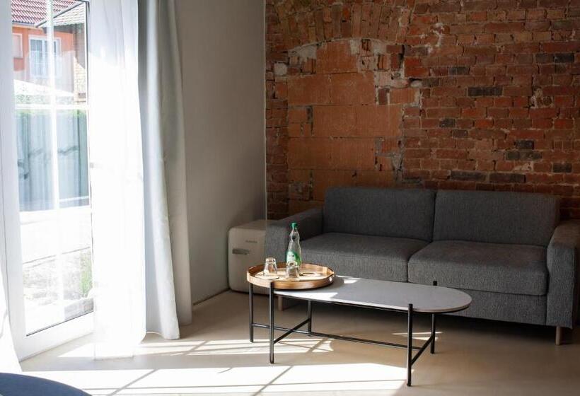 בית מלון כפרי Project June   Ehemals Landgasthof Jüterbog