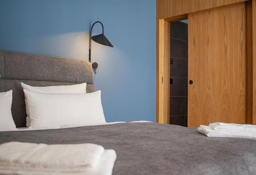 בית מלון כפרי Project June   Ehemals Landgasthof Jüterbog