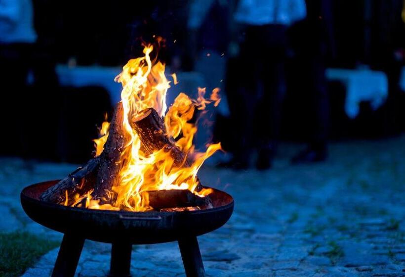 בית מלון כפרי Project June   Ehemals Landgasthof Jüterbog