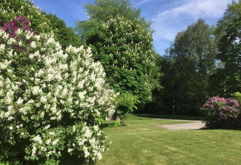 فندق Stavsjö Herrgårdsflygel