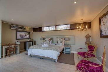 پانسیون Migdash Guesthouse