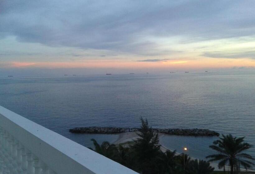 Pmy Beach Resort