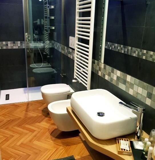 تختخواب و صبحانه Borgoantico34   Luxury Room