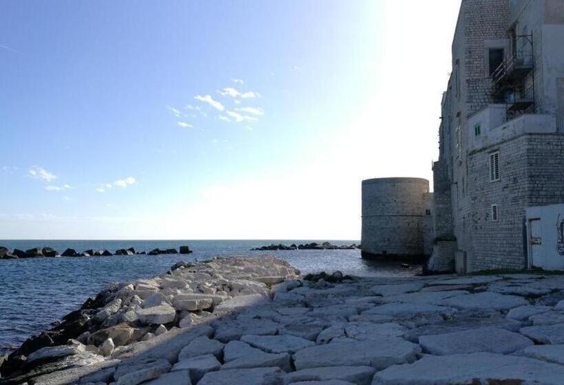 تختخواب و صبحانه Borgoantico34   Luxury Room
