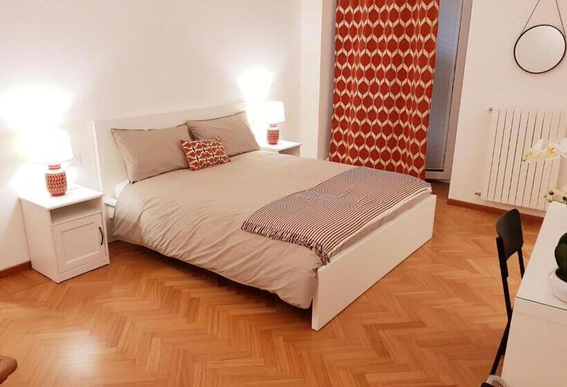 تختخواب و صبحانه Borgoantico34   Luxury Room