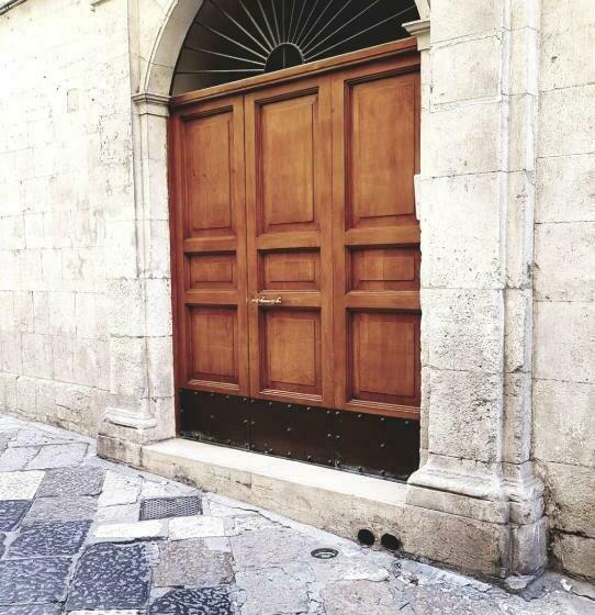 تختخواب و صبحانه Borgoantico34   Luxury Room