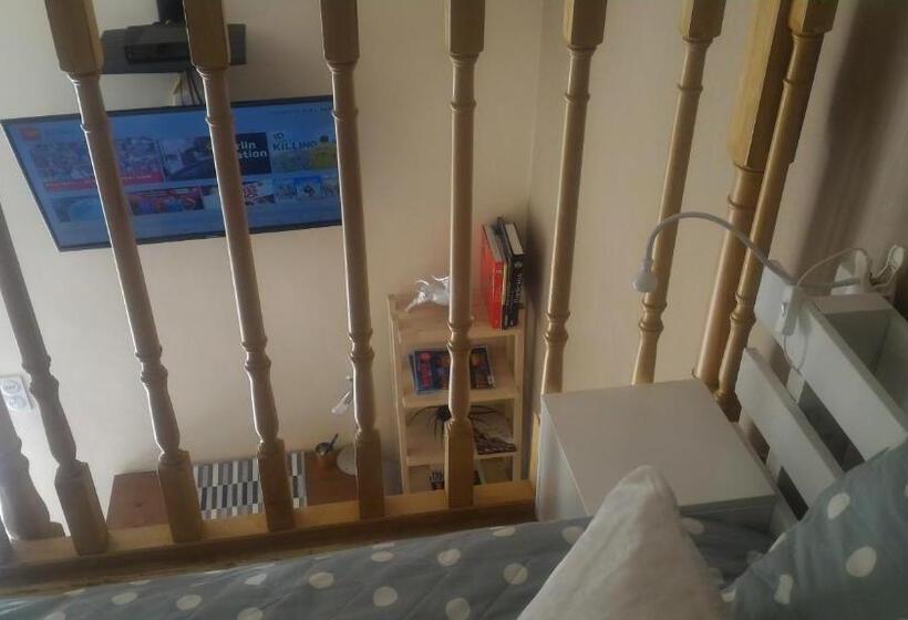 تختخواب و صبحانه Chambre Direct Piscine