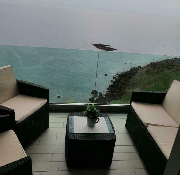 تختخواب و صبحانه La Terrazza Di Archimede