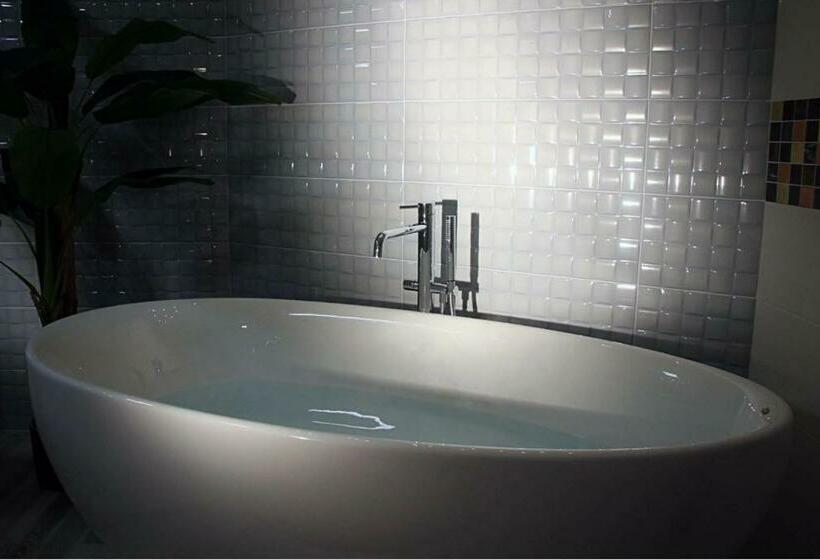 تختخواب و صبحانه Relais Marlene