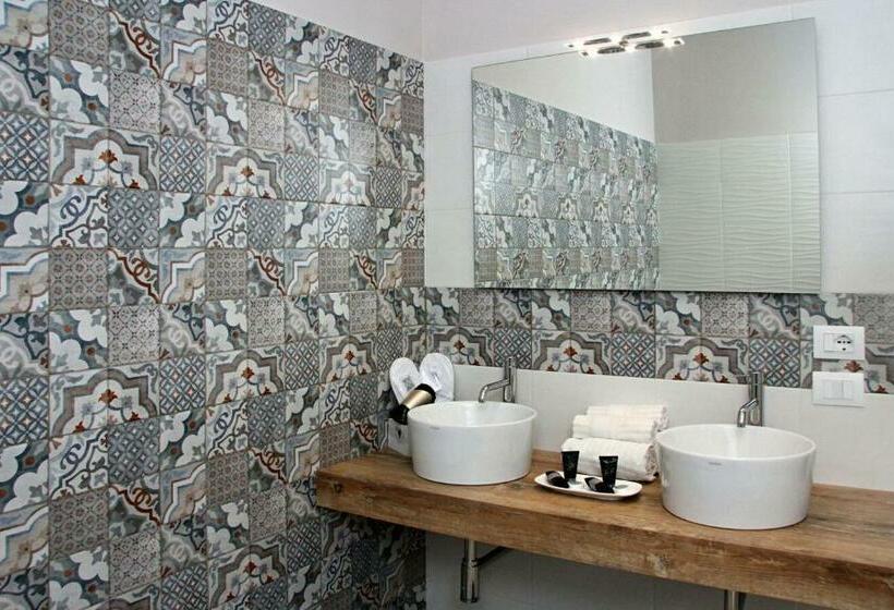 تختخواب و صبحانه Relais Marlene