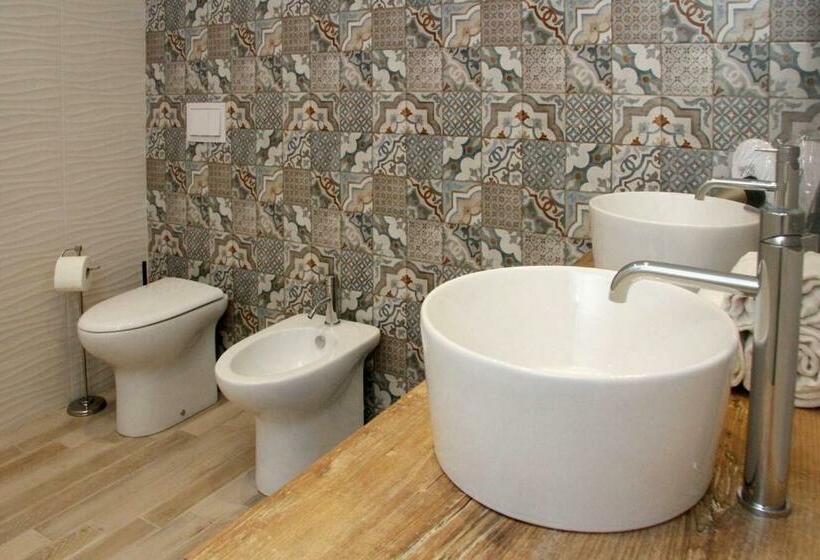 تختخواب و صبحانه Relais Marlene