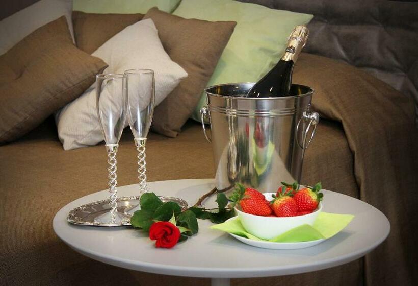تختخواب و صبحانه Relais Marlene