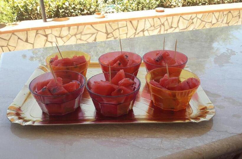 تختخواب و صبحانه Villa Milici