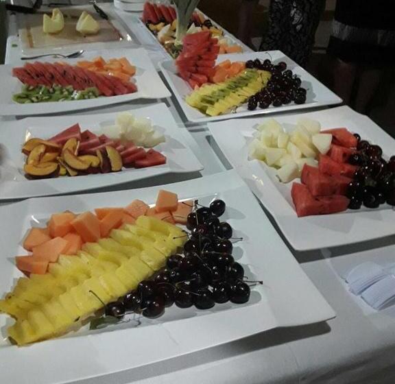 تختخواب و صبحانه Villa Milici