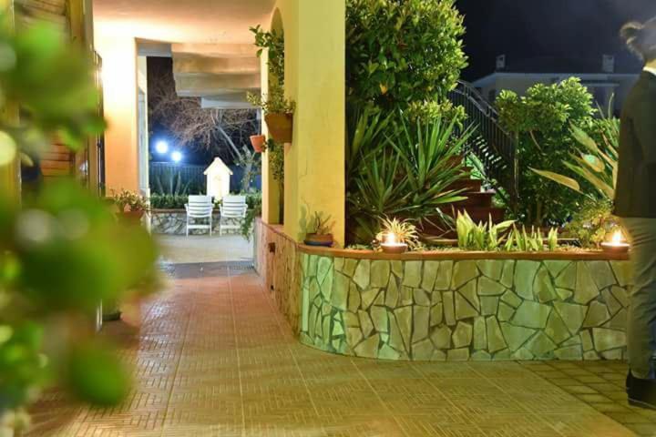 تختخواب و صبحانه Villa Milici