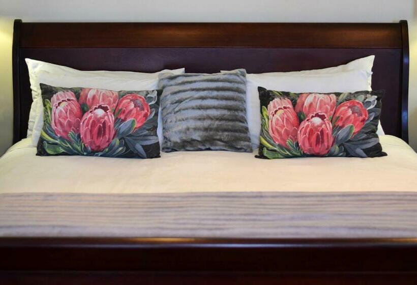 פנסיון 96 On Bree Guesthouse