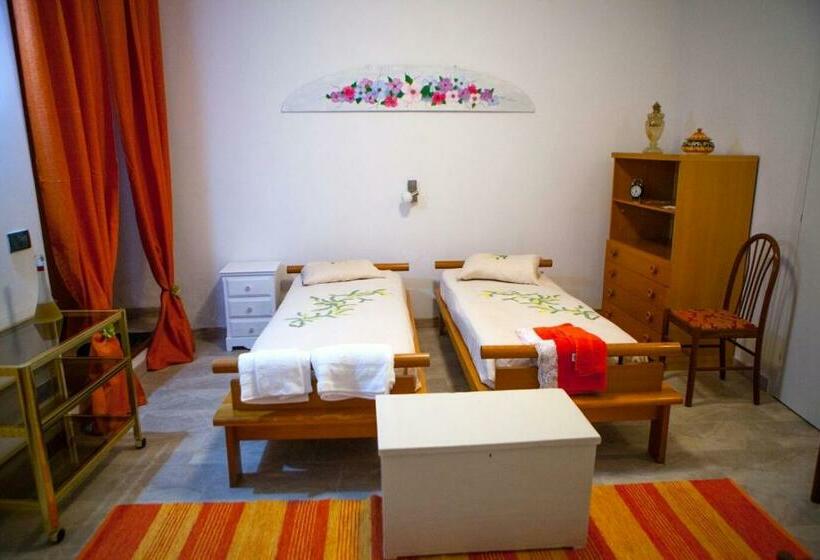 بنسيون Casa Padre Jerone