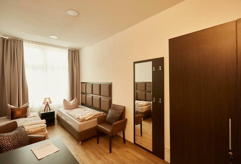 بنسيون Harbour Apartments