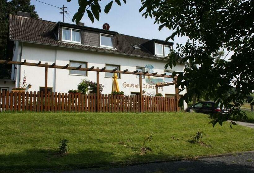 پانسیون Haus Am Zeiberberg