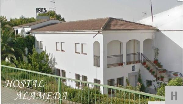 پانسیون Hostal Alameda