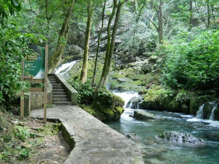 پانسیون Hostal Aquismon