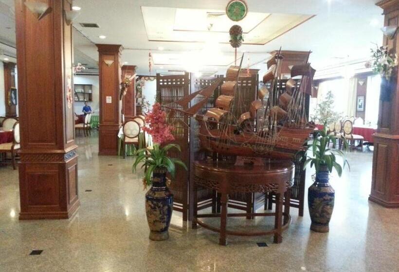 هتل Angkham