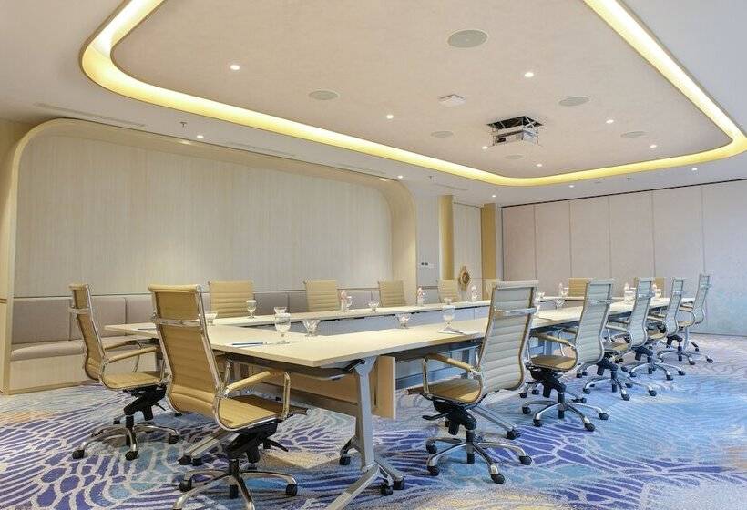 Atria Hotel Gading Serpong