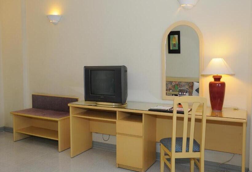 Fotos del hotel Bat Dat:  38