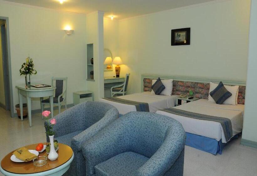 Fotos del hotel Bat Dat:  3