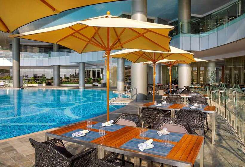 هتل Conrad Abu Dhabi Etihad Towers