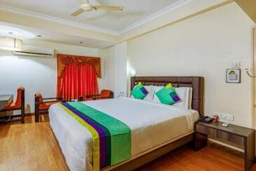 Fotos del hotel Crown Ahmedabad: 1 Fotos del hotel Crown Ahmedabad: 1