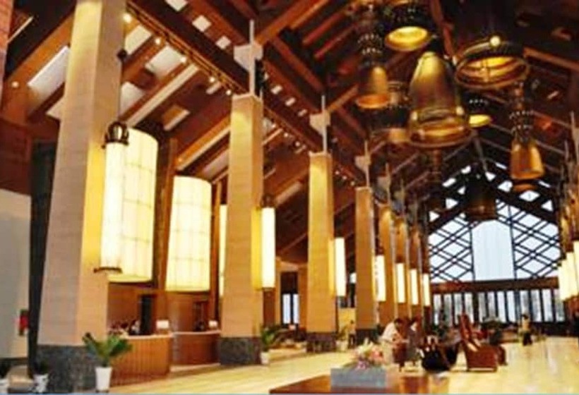 هتل Crowne Plaza Danang