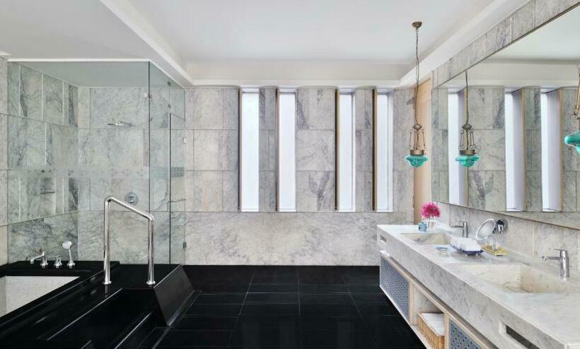 בית מלון כפרי Taj Devi Ratn Resort & Spa, Jaipur