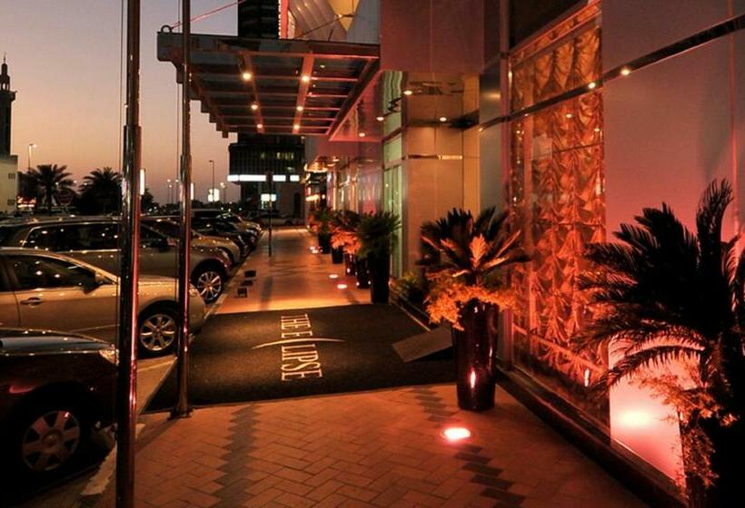 هتل The Eclipse Boutique Suites