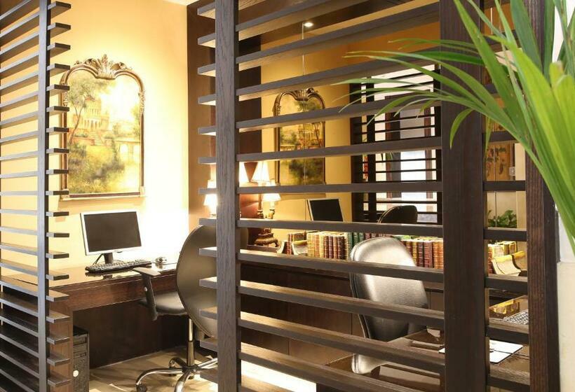 هتل The Eclipse Boutique Suites