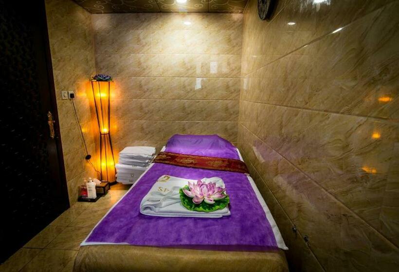 هتل The Eclipse Boutique Suites