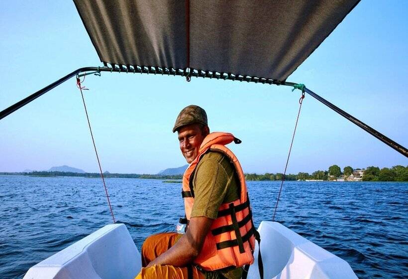 هتل Ekho Safari Tissa