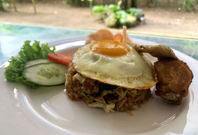 Fourteen Roses Boutique Hotel, Kuta