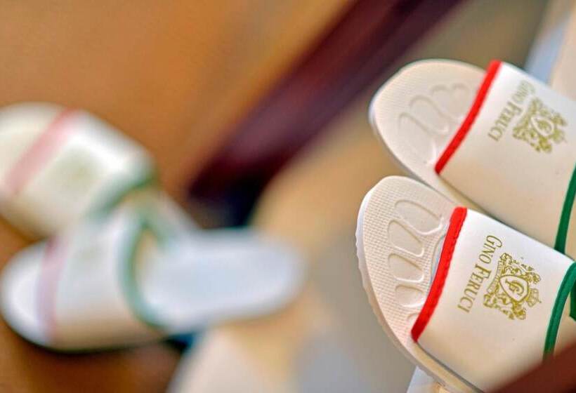 Fotos del hotel Gino Feruci Kebonjati:  14