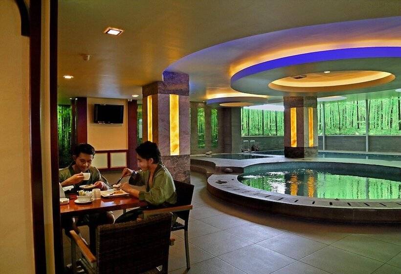 Fotos del hotel Gino Feruci Kebonjati:  18